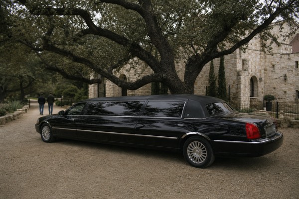 Fredericksburg Private Wine Tour Lincoln Limo